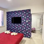Ca De La Experience 3*