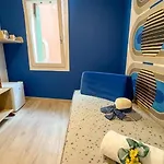 Ca De La Experience
